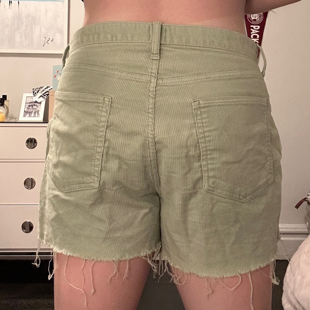 GAP Light Green Corduroy Jean Shorts Size 14/32 - Picture 3 of 5